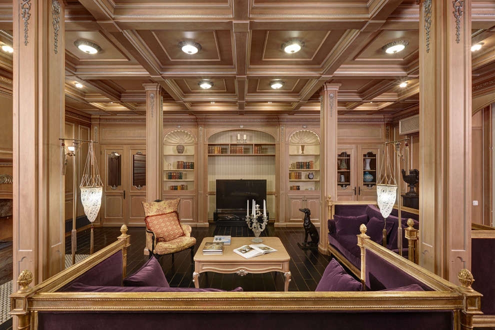 Каминный зал в классическом исполнении.