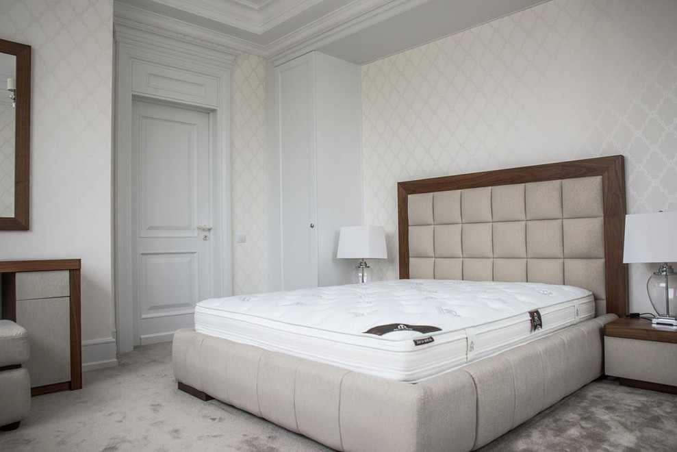 Столярные изделия в коттедж : лестницы, мебель, двери и тд.