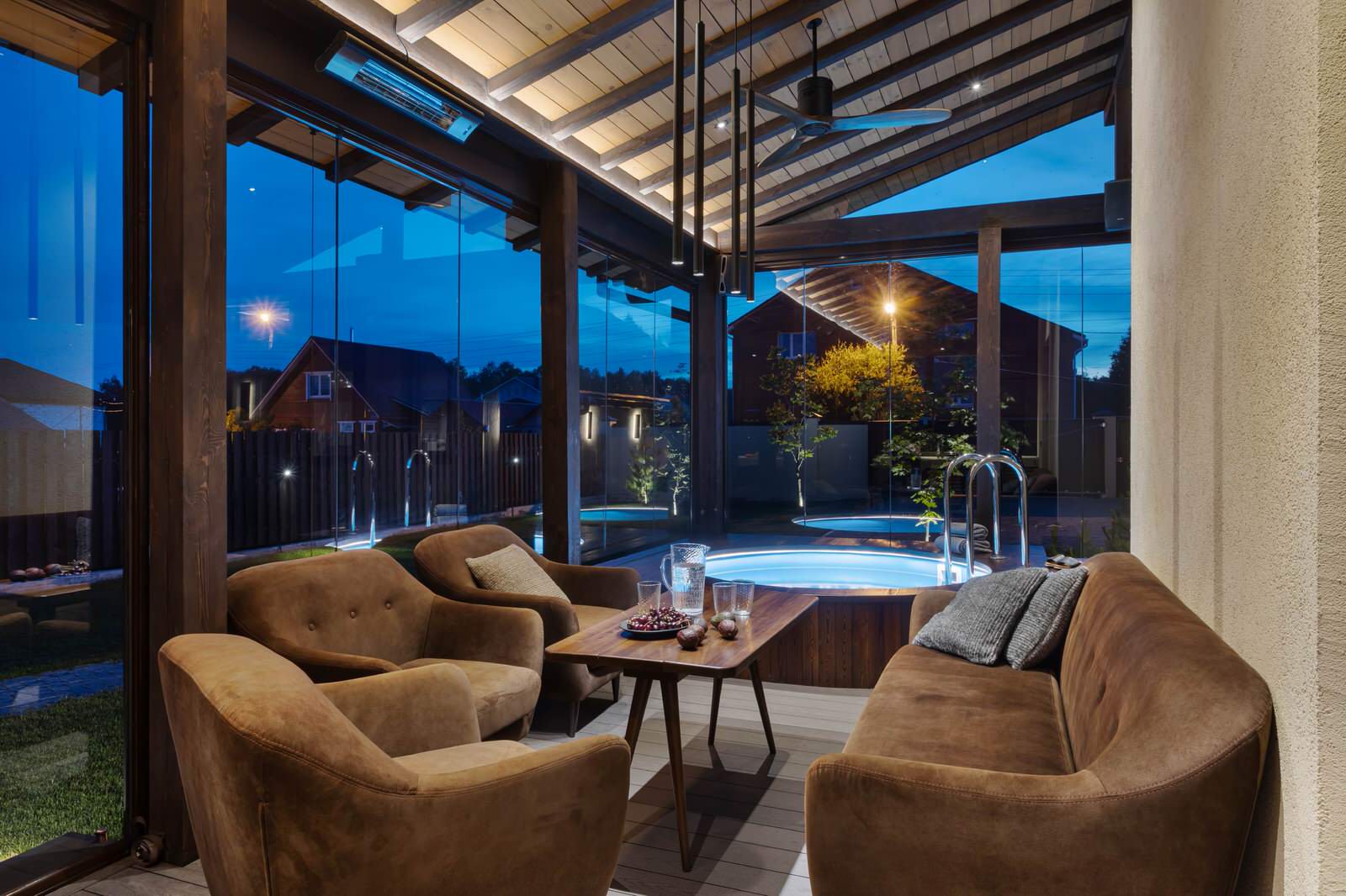 Остекленная терраса ЕЩЕ НЕМНОГО ЛЕТА