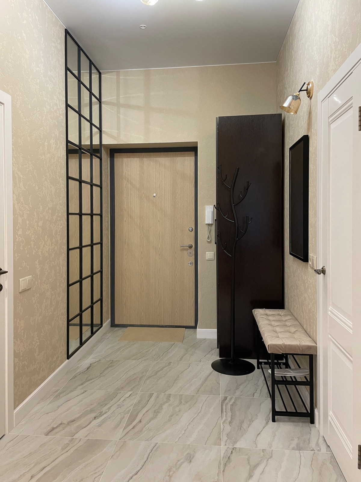 Сказка странствий. Дизайн евро-двухкомнатной квартиры.