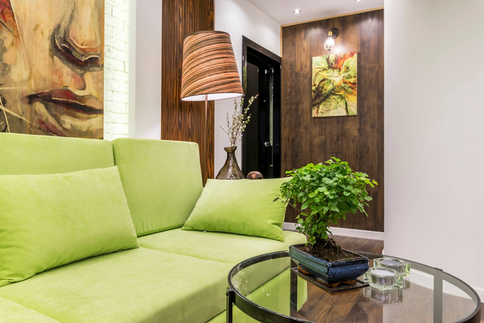 Мебель и картины для проекта "Школы ремонта"