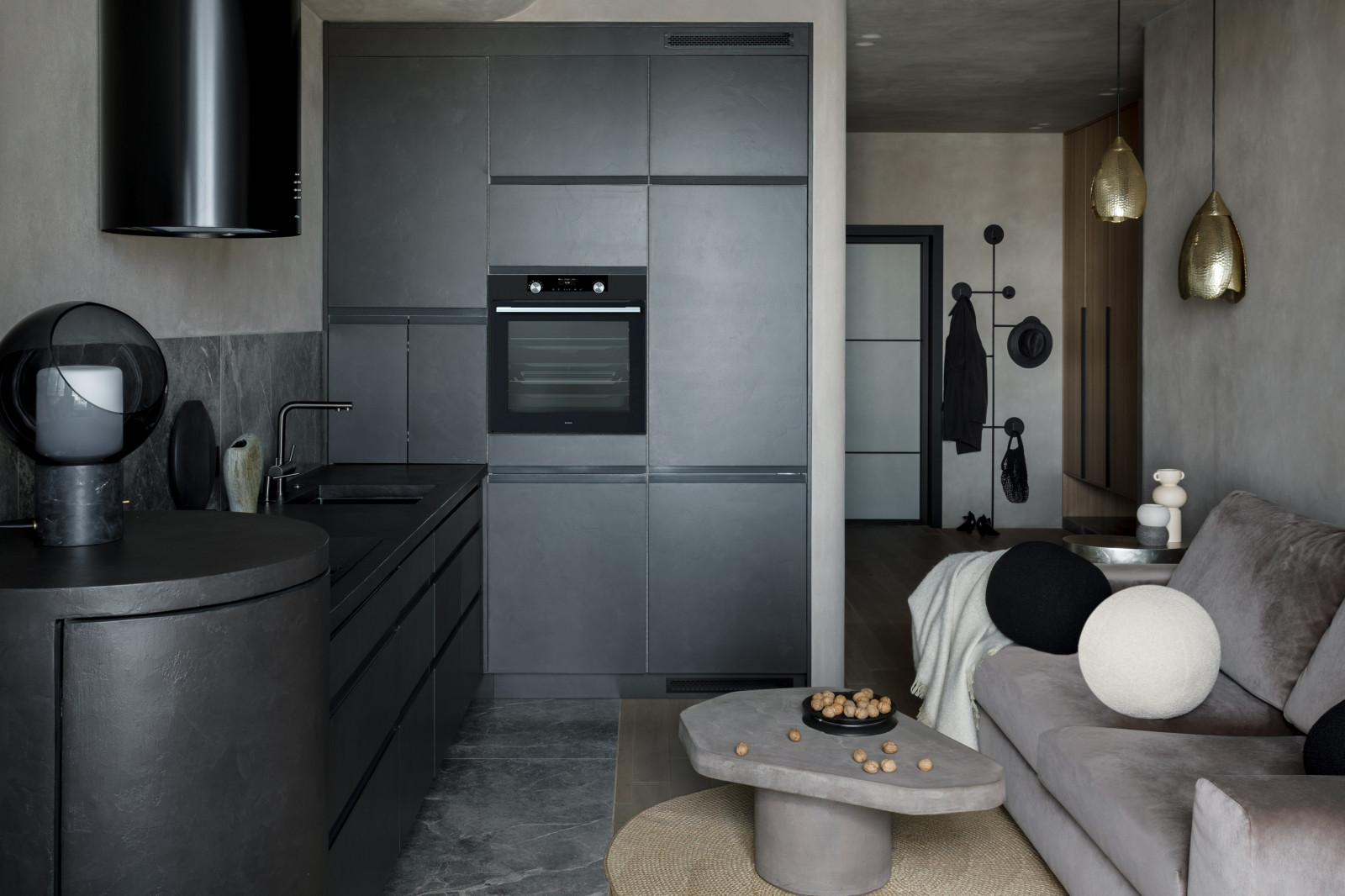Кухня-гостиная в тёмных тонах