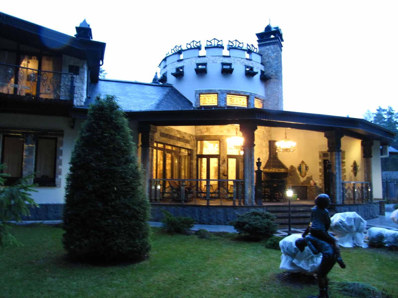 частный особняк  с. Троицкое