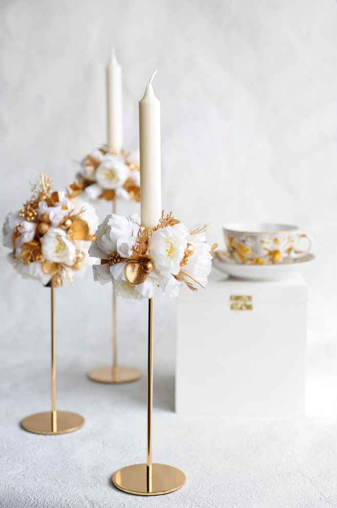 Набор высоких подсвечников с декором, цвет бело-золотой
