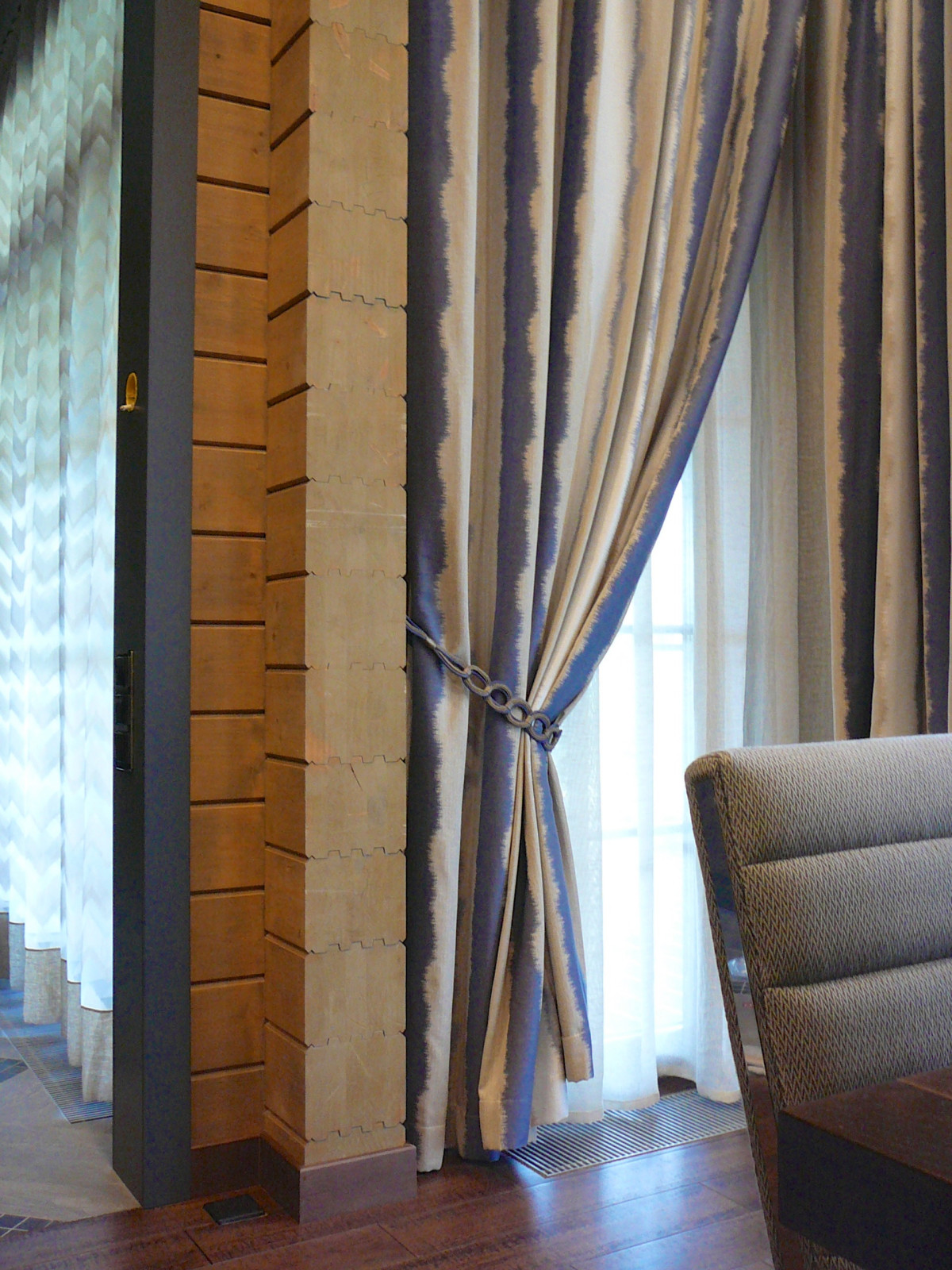 Гостиная и кухня. Детали.