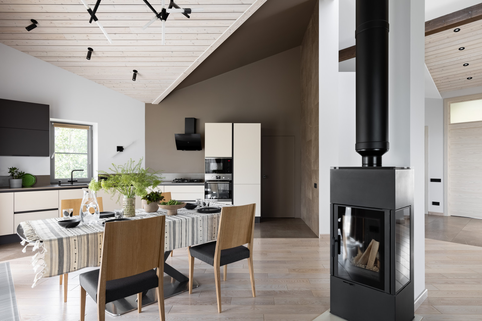 Загородная квартира в Солнечном с мансардой