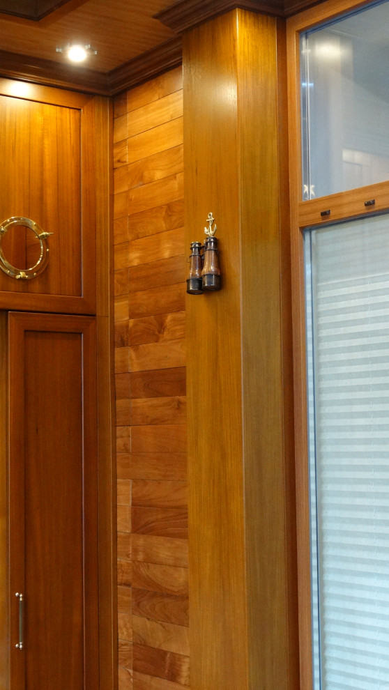 Проект лоджии в стиле интерьера яхты