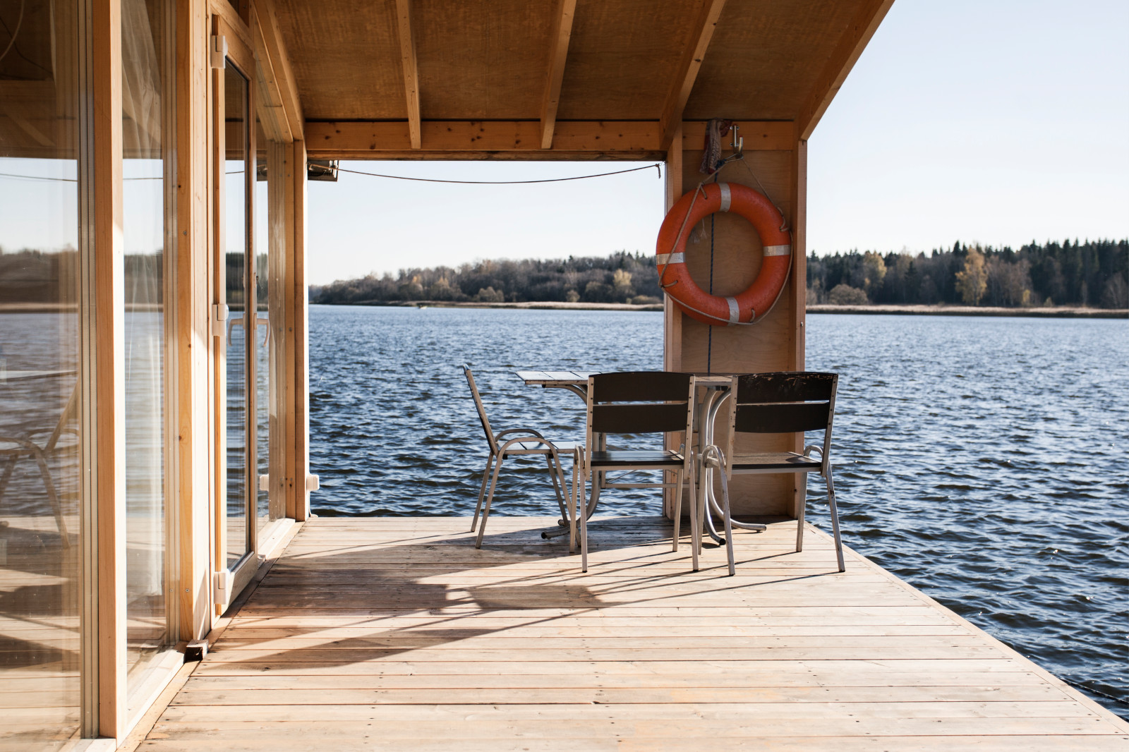 В гостях: Дом, пришвартованный под Калязиным