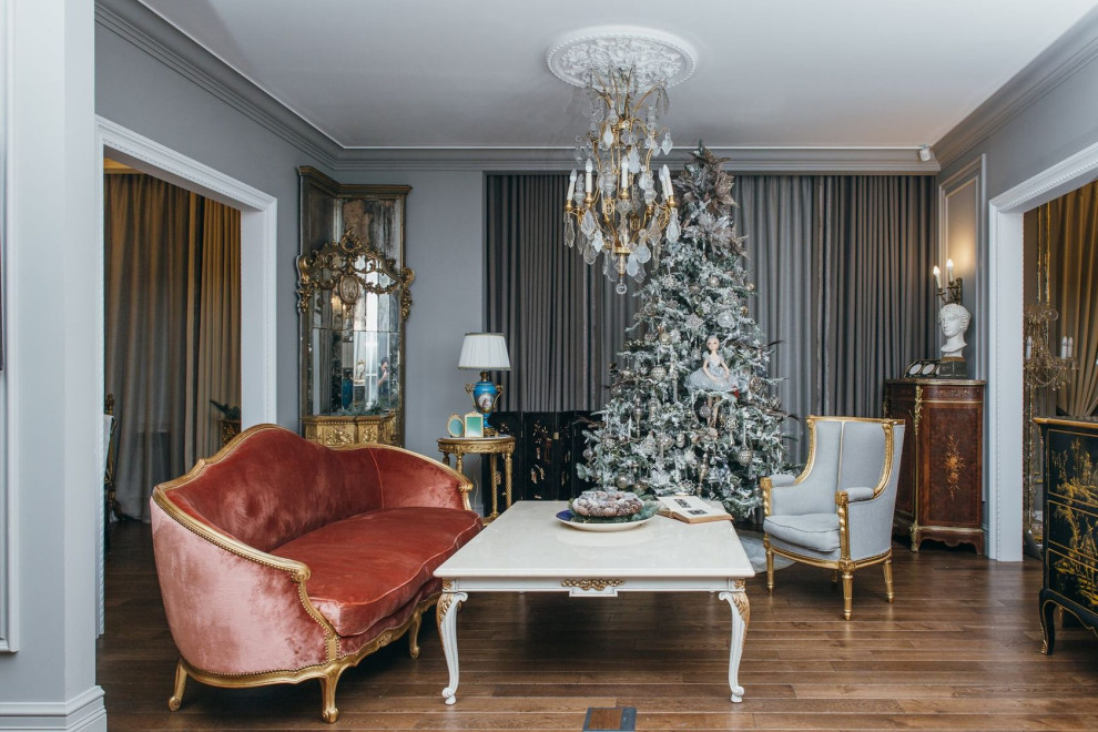 Салон предметов интерьера и антиквариата в Москве