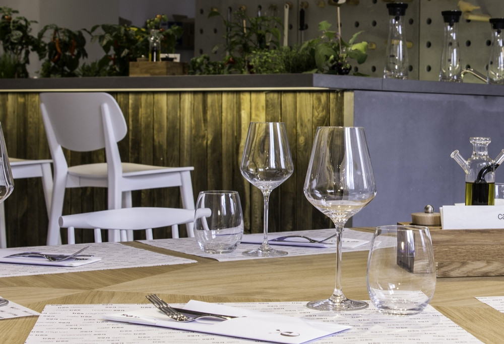 Интерьер кафе "Cafe Tres"