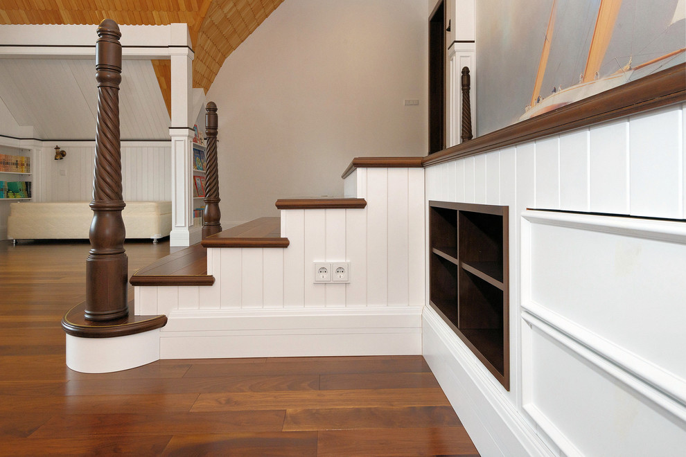 Мебель предметы интерьера в загородном доме.