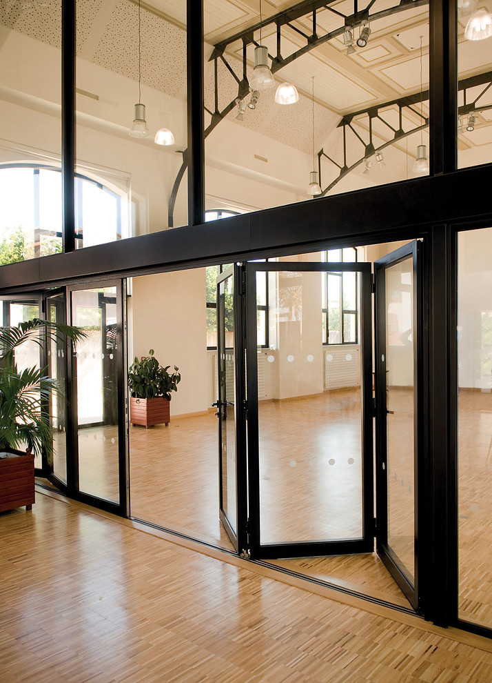 Складывающиеся двери (гармошки)