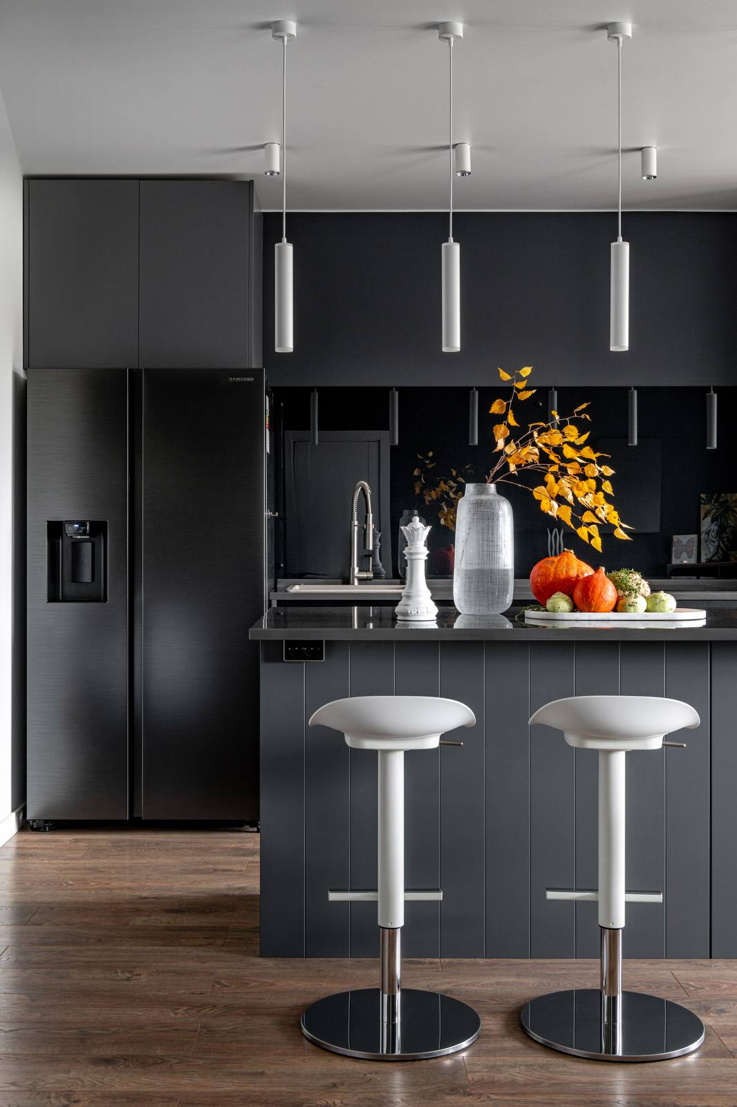 Графит с акцентами