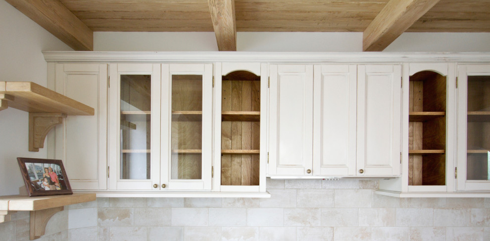 Дом в стиле австрийского шале. Кухня