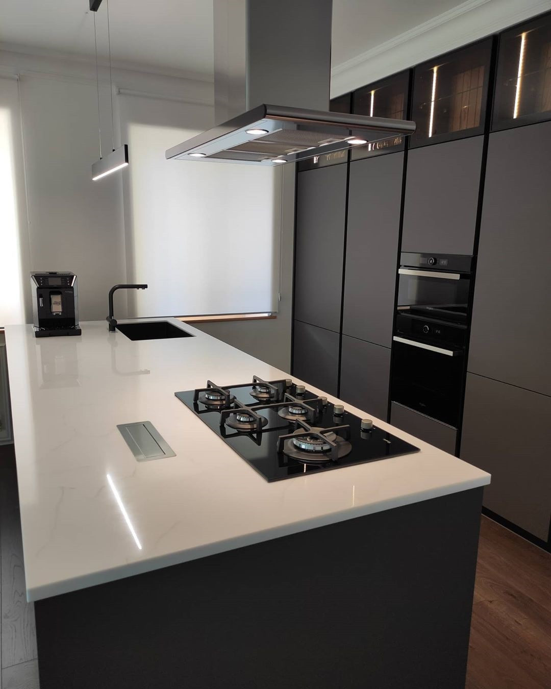 Обложка проекта: Современная кухня с матовыми фасадами