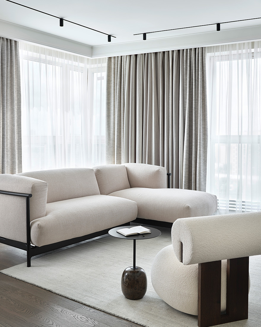 Флористические мотивы в квартире с видом на Москву