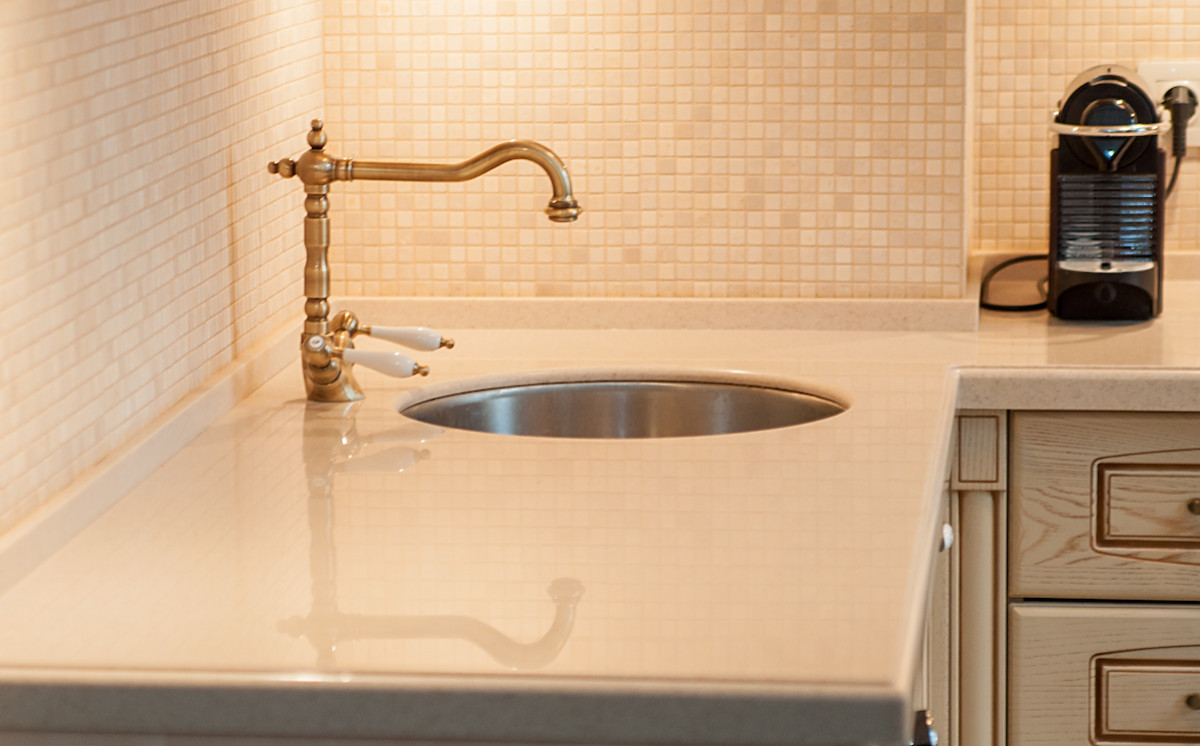 Элегантный кухонный гарнитур в классическом стиле