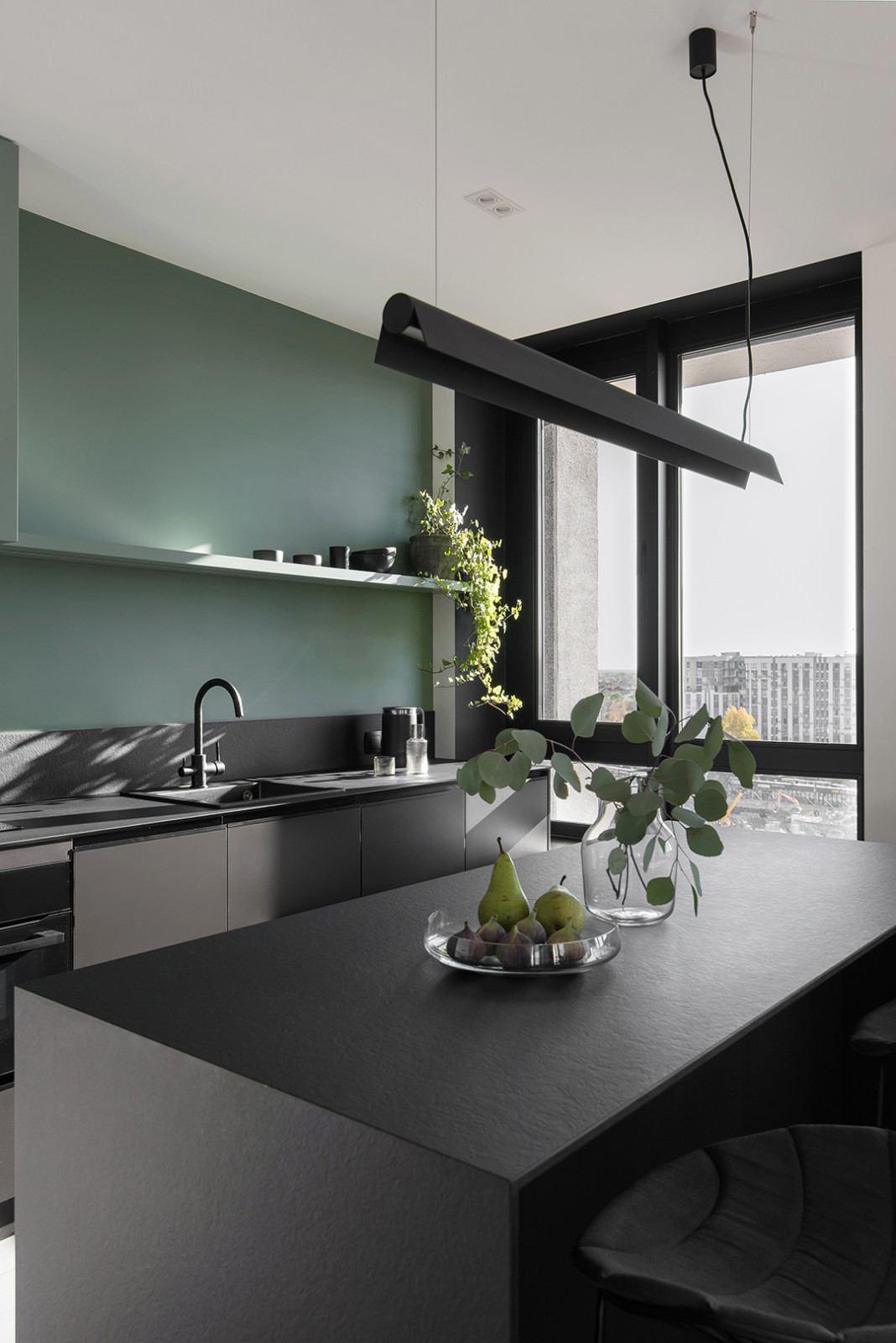 ИНТЕРЬЕР ДЛЯ ТРОИХ И ЕЩЕ ДВОИХ