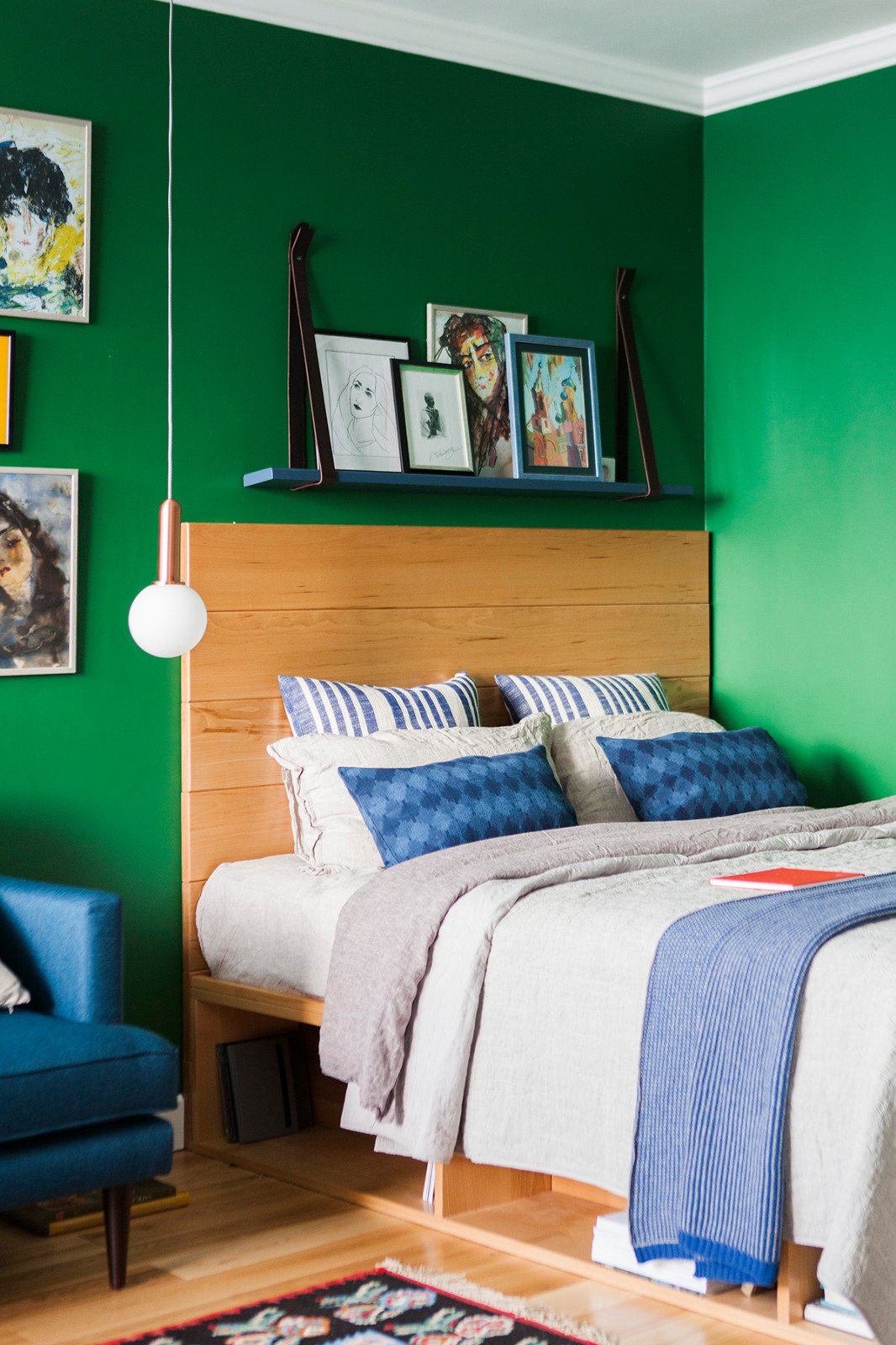 Съёмка квартиры в изумрудном цвете