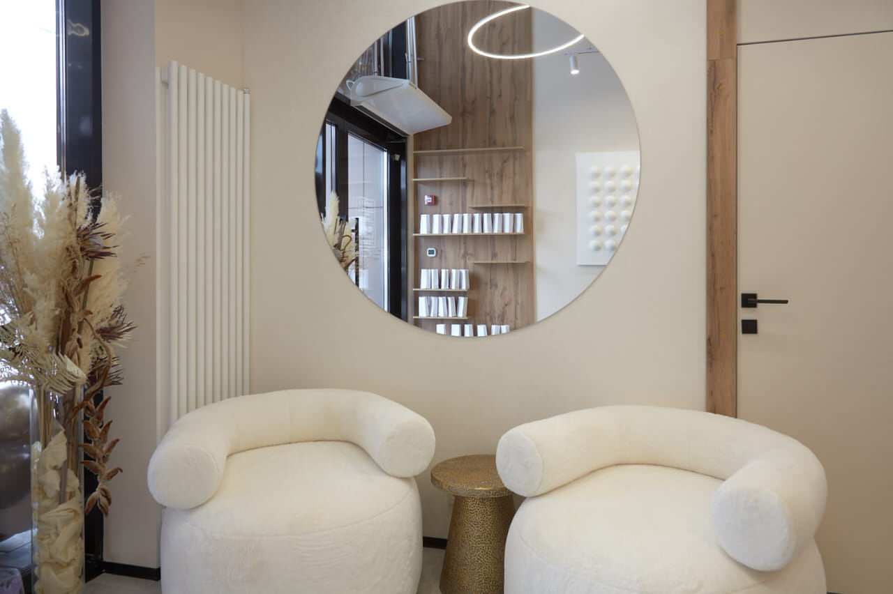 Обложка проекта: Реализация  студии аппаратной косметологии