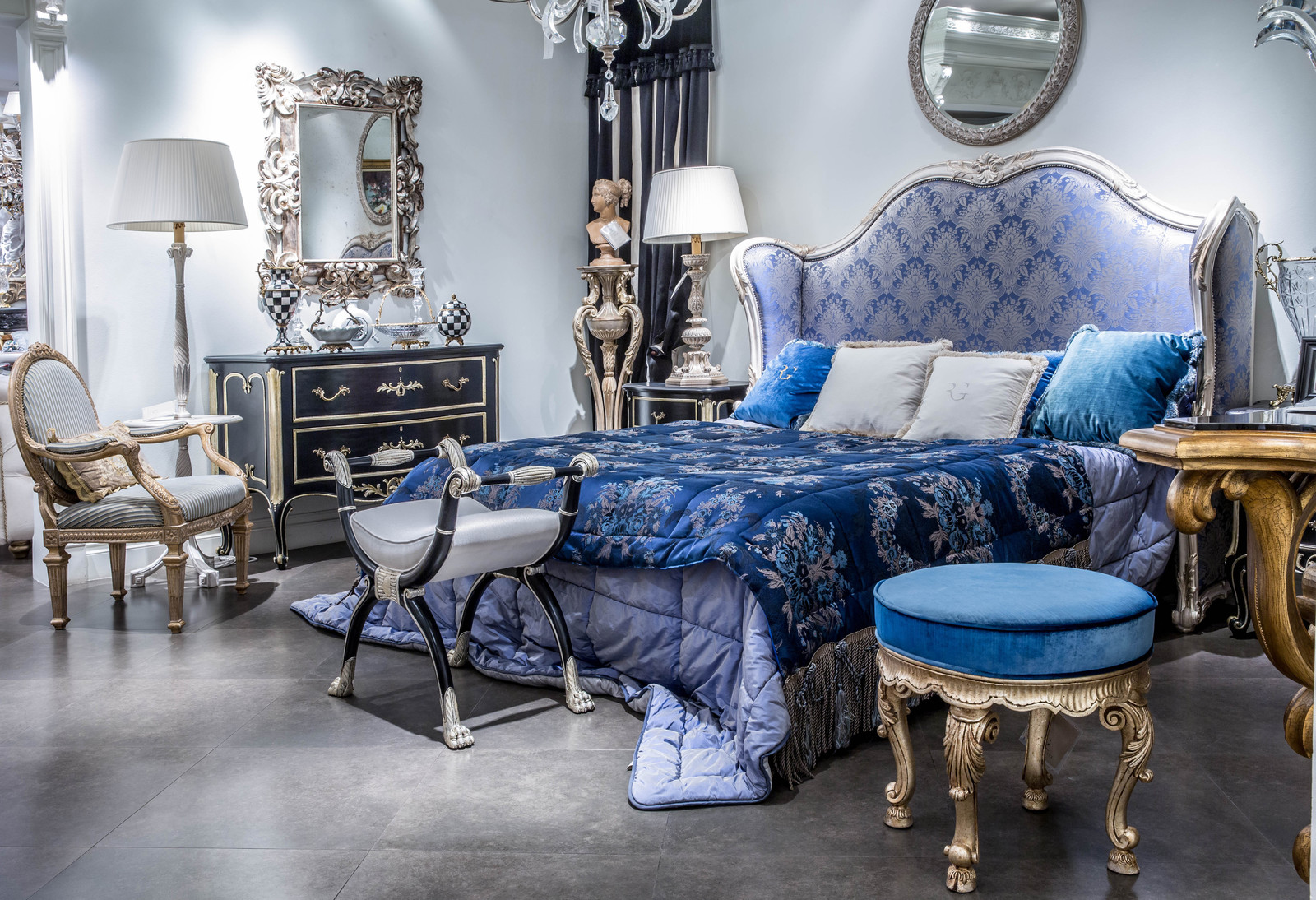 Спальня из коллекции Serata di Gala от Roberto Giovannini