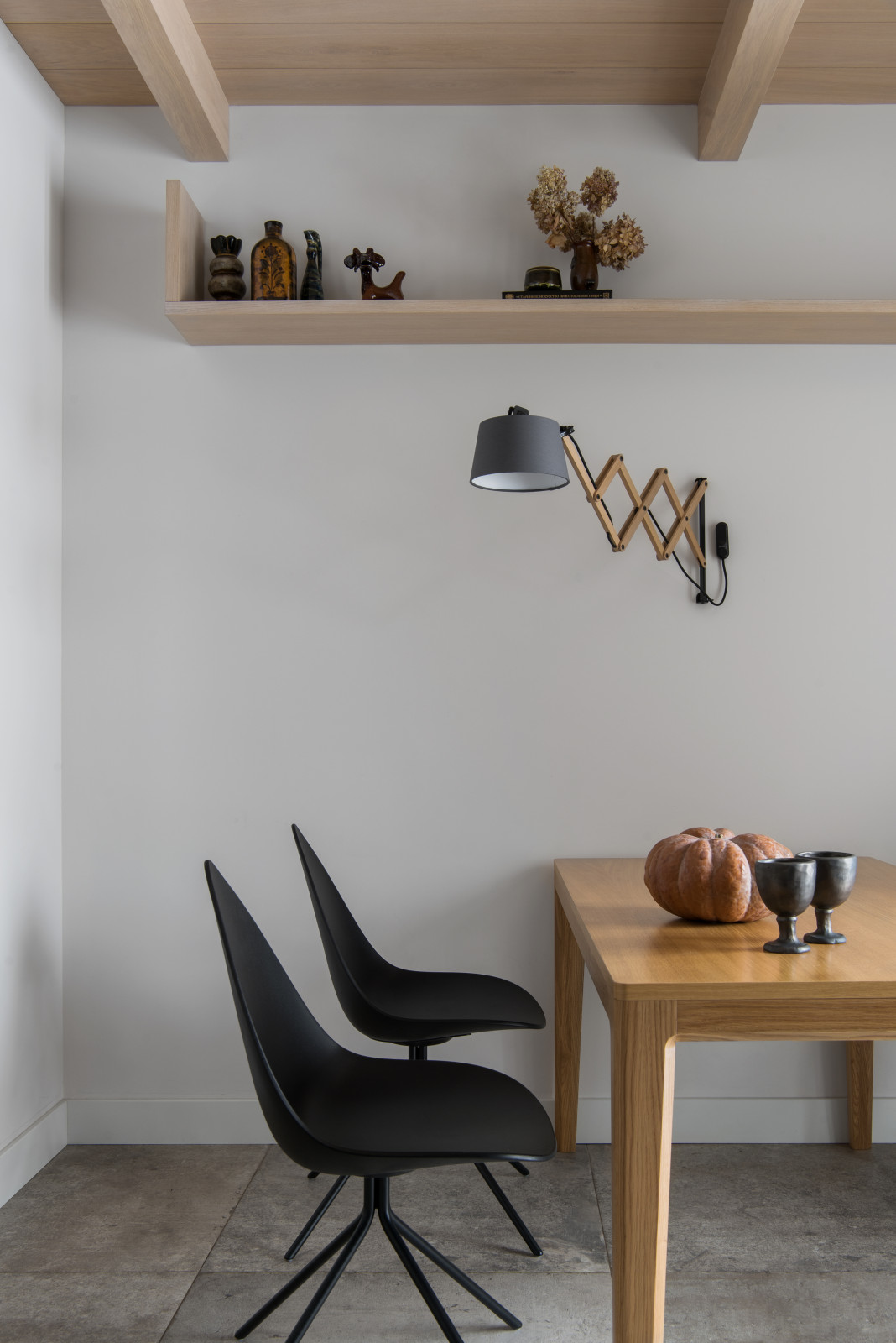 Houzz тур: Современная дача в монохромной гамме