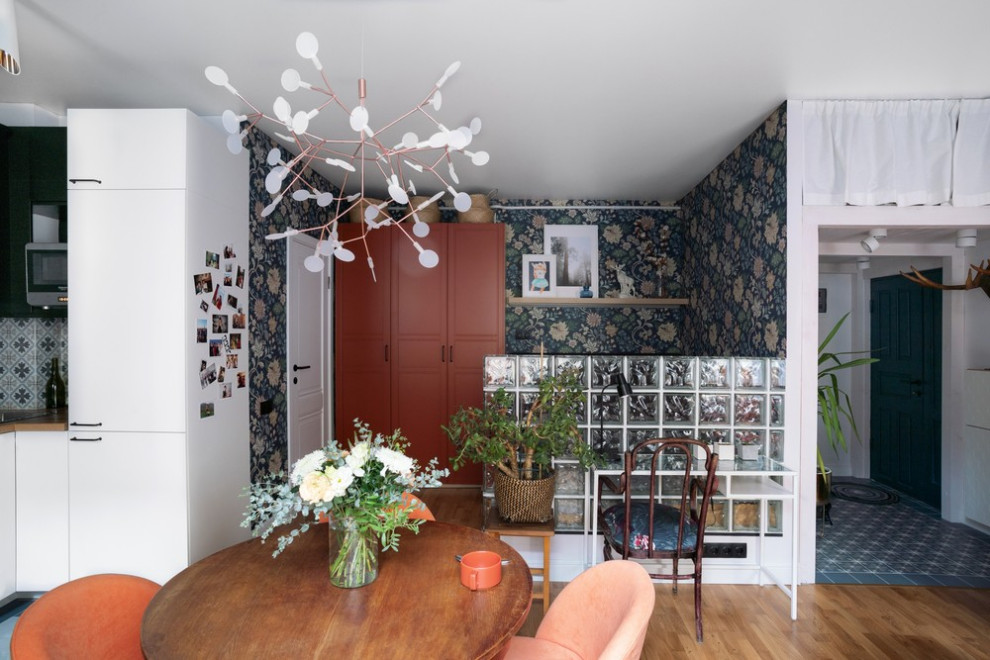 Уютная квартира для девушки. Оранжевый и синий