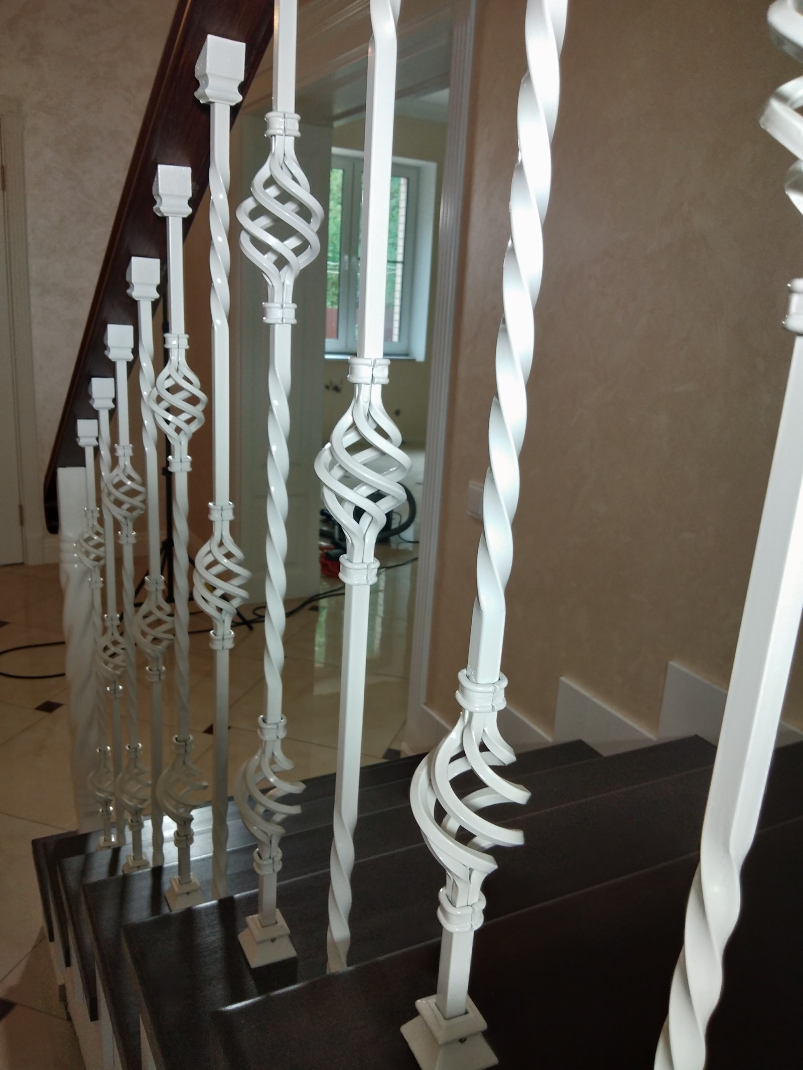 Обложка проекта: Лестница из лиственницы