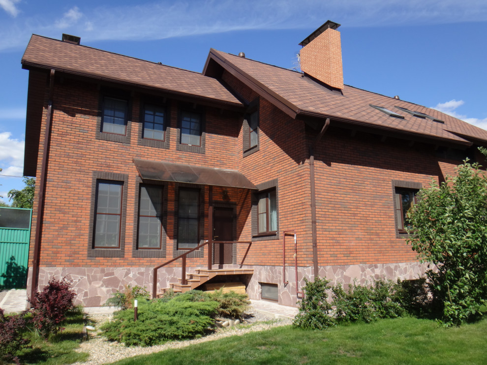 Дома из кирпича