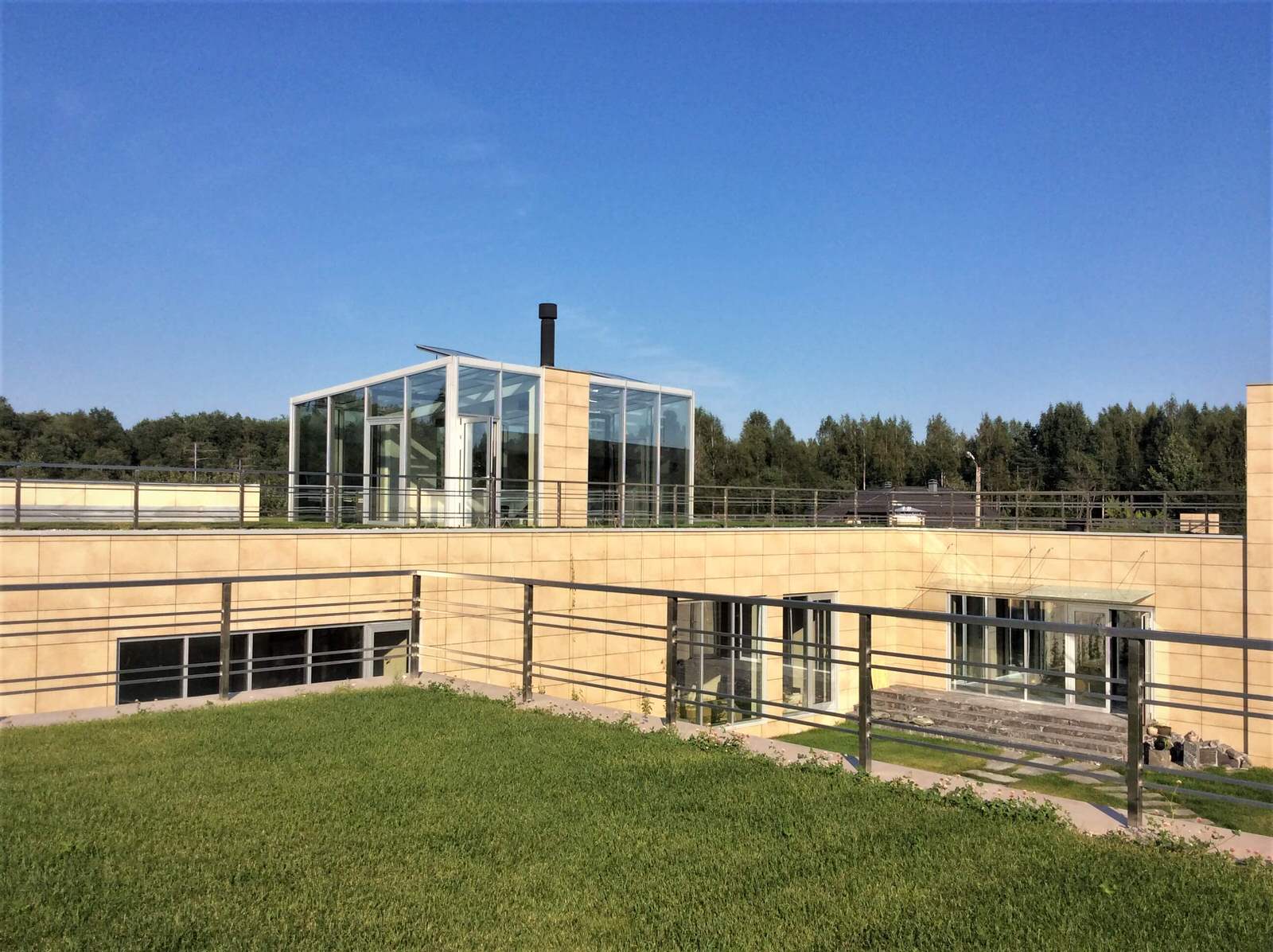 HI-TECH на обломках мегалитового комплекса