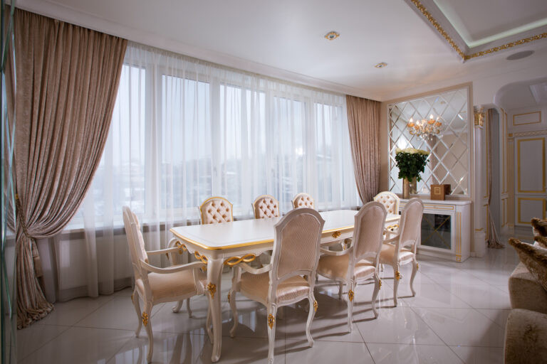 В Золотой оправе