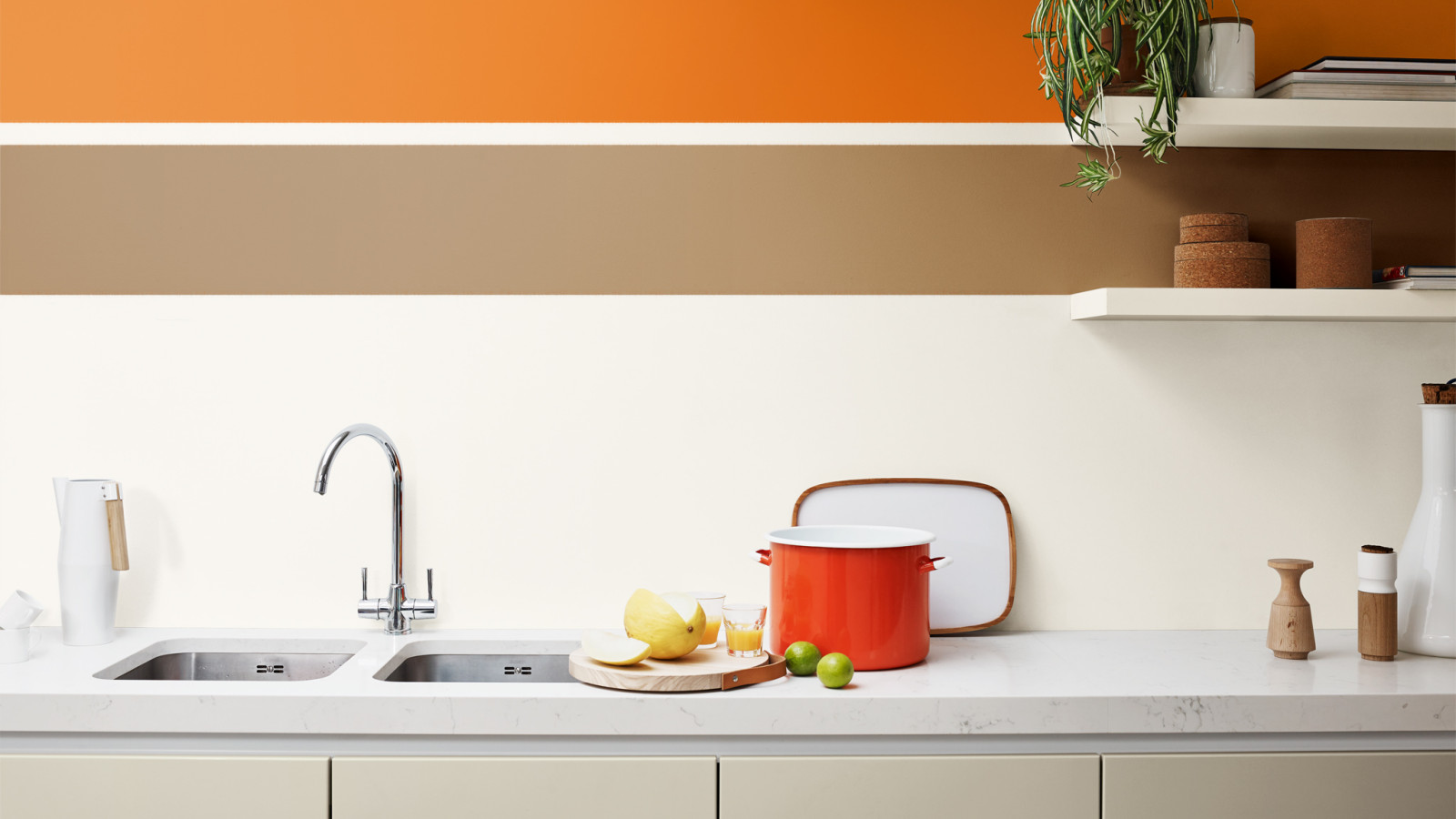 Продукция Dulux на кухне