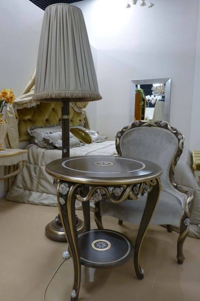 Распродажа выставочных образцов итальянской мебели, светильников и аксессуаров