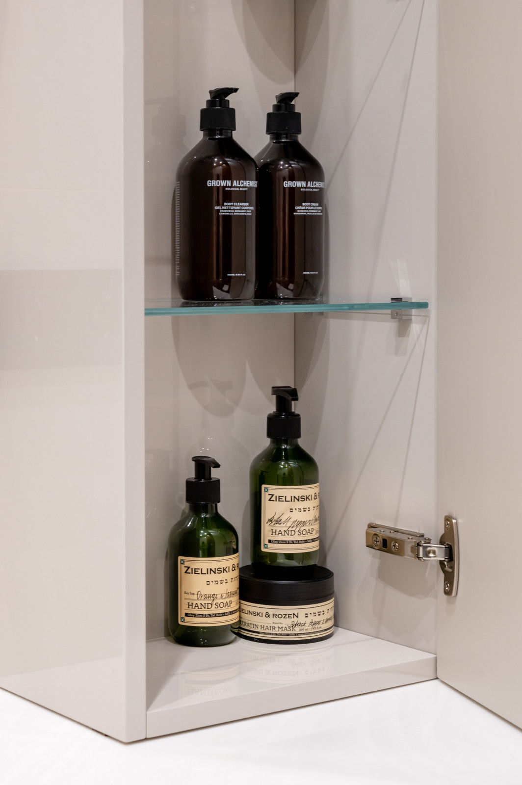 105 Садовые кварталы. Мебель для ванной комнаты