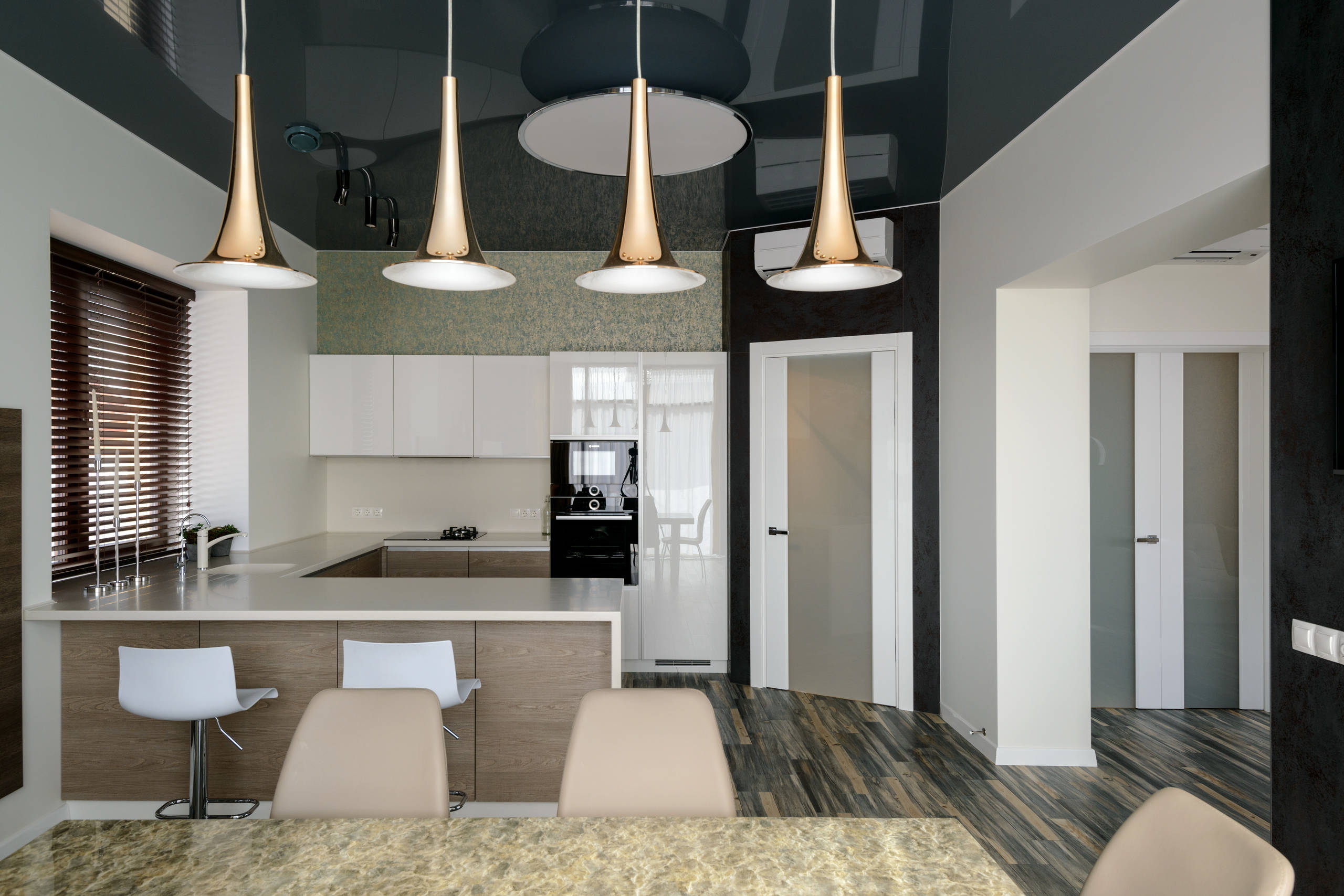 Houzz тур: Дом с кроликом и цветными стенами