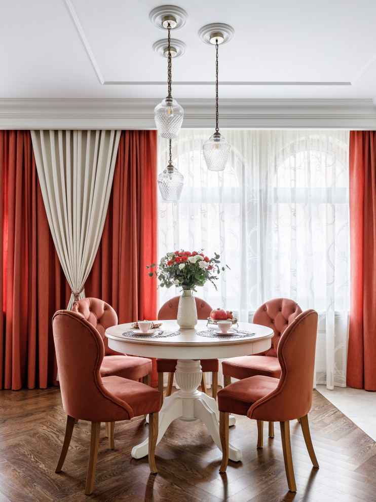 Под музыку пластинок