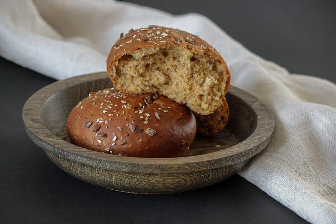 Обложка проекта: Тарелки, чаши, блюда из дерева