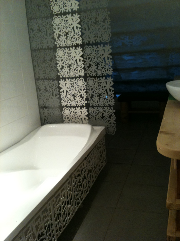 Деревянный дом-дача  ручной рубки