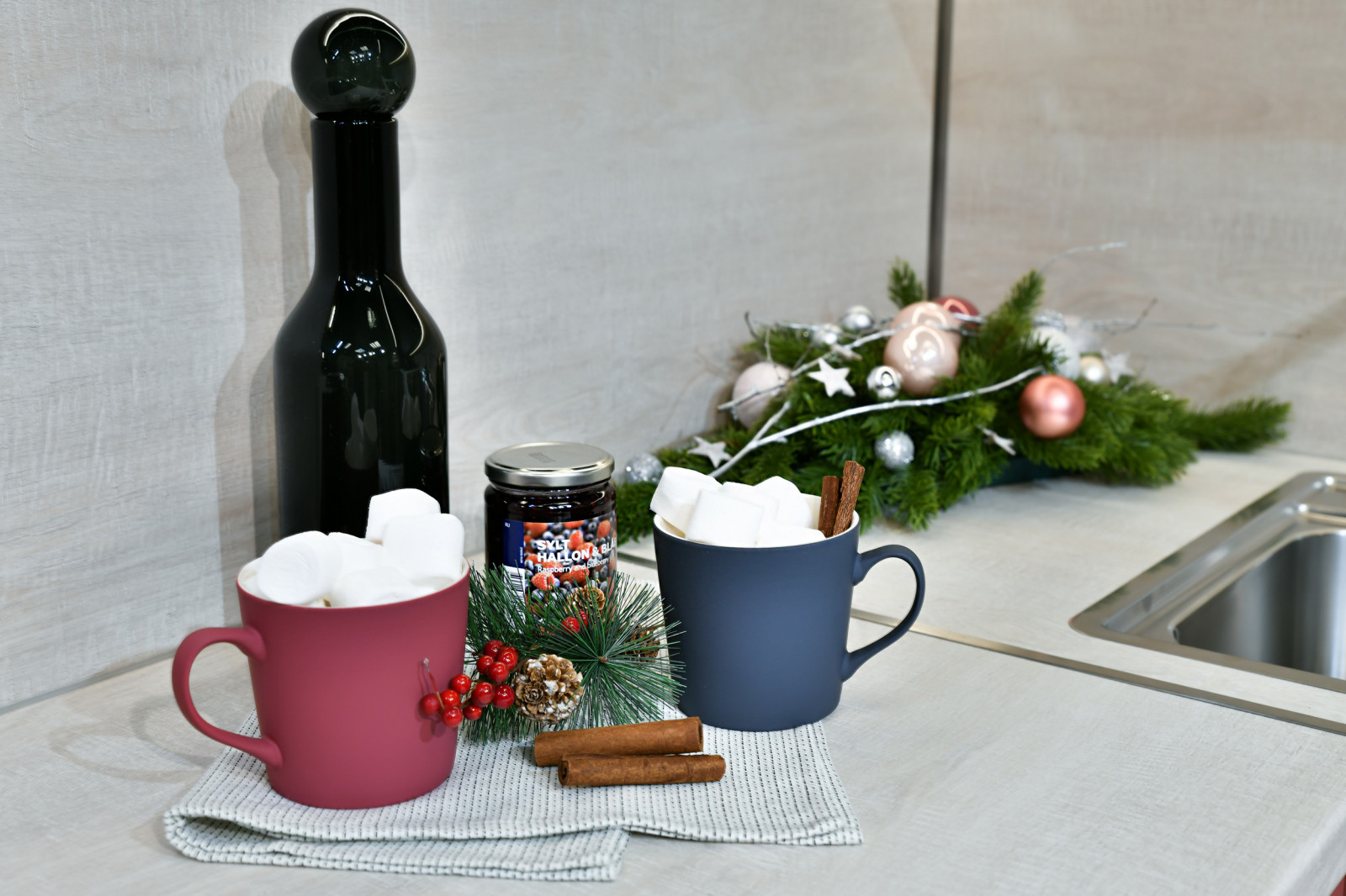 Кухня в треновых оттенках