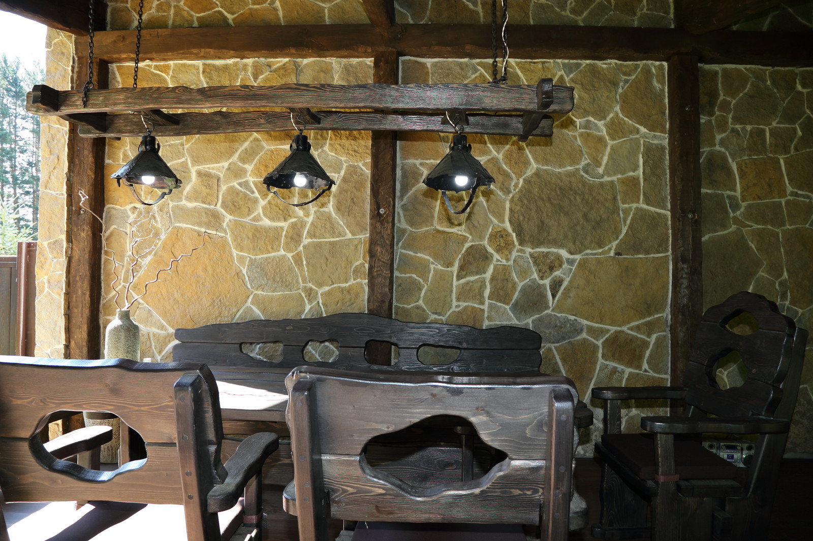 Загородный живописный сад.