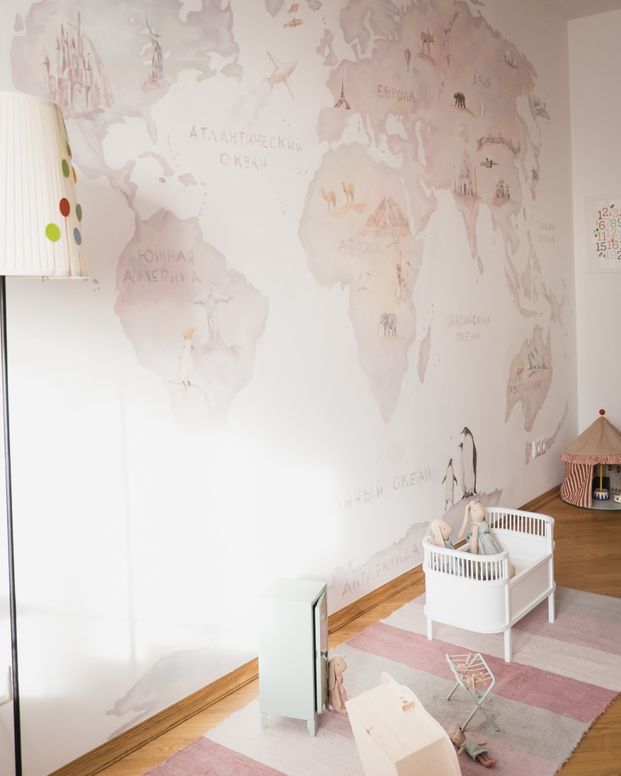 Карта мира с животными