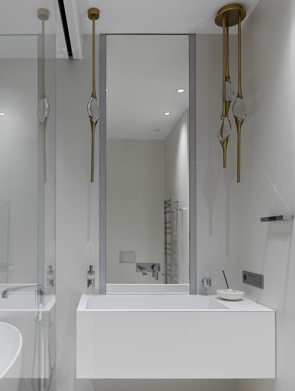 Белый тренд