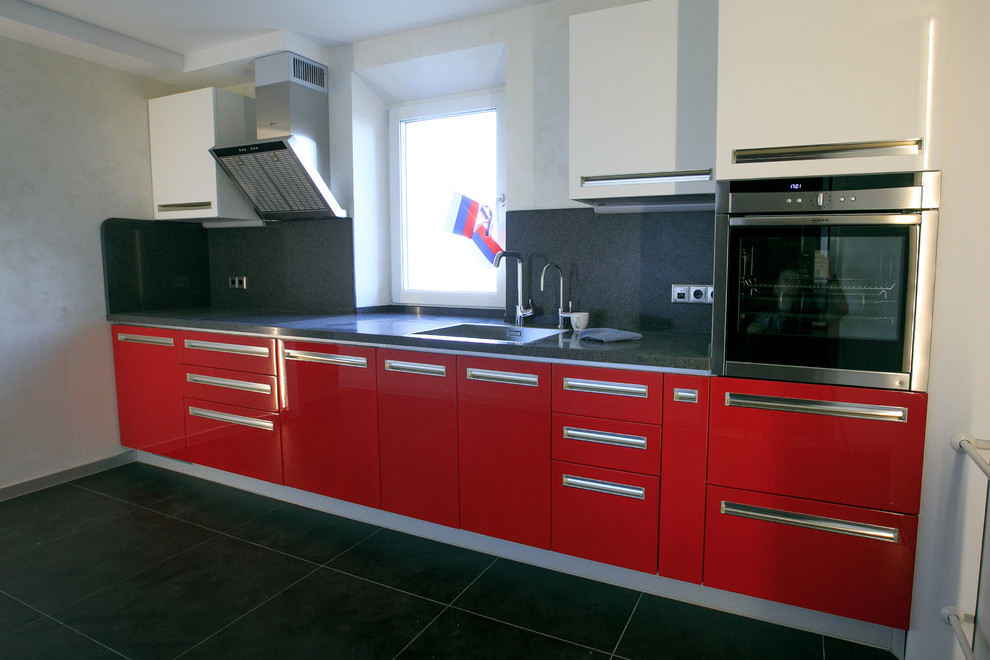 Переделка технического помещения в жилую зону - площадь - 140 м2