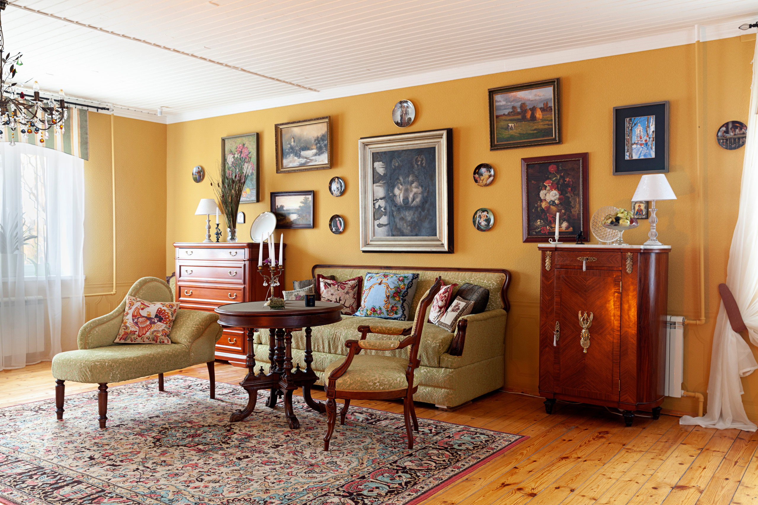 В гостях: У юного ценителя антиквариата — теперь и на даче