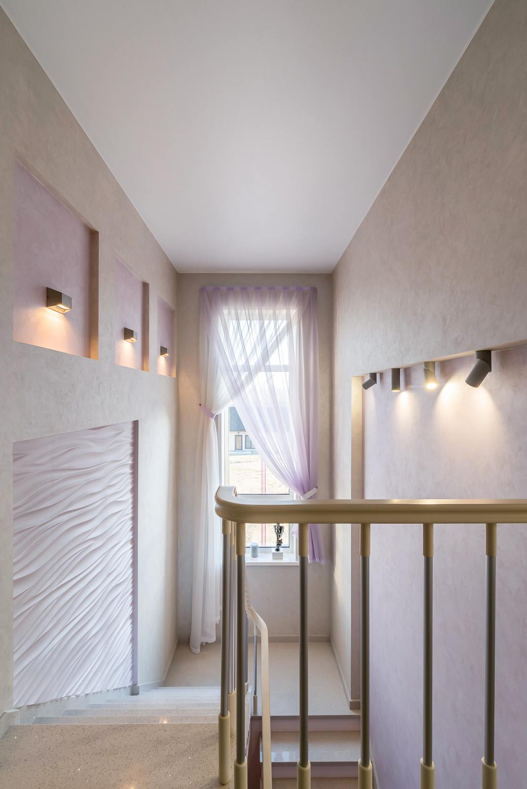 Дом с ирисом