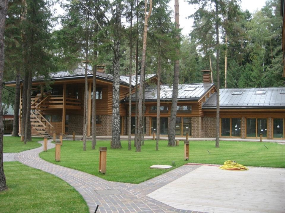 Вилла Зеленый Шум