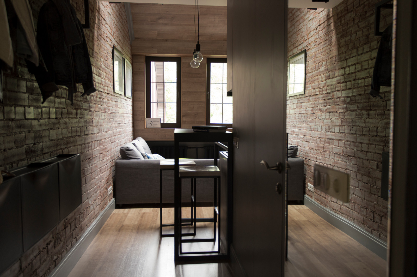 Обложка проекта: "Dark" apartment for a young girl