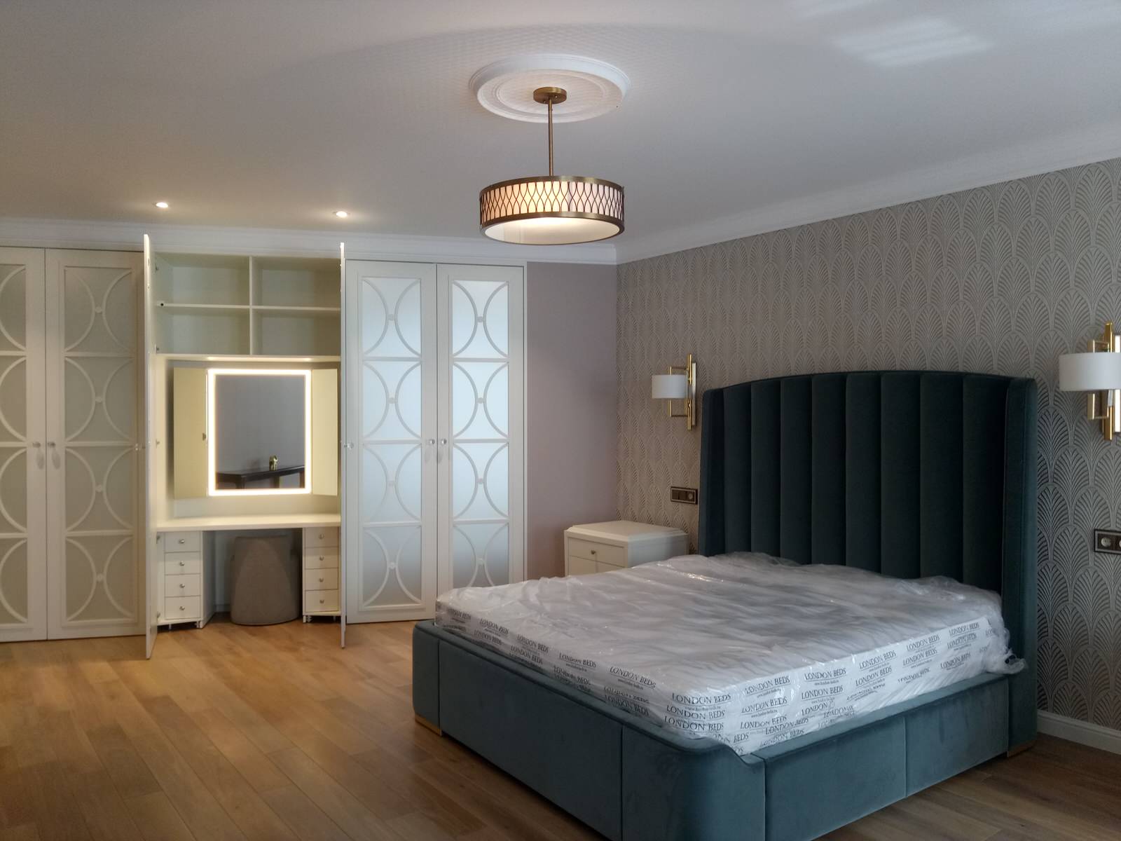 Обложка проекта: Петербугская квартира в стиле Ар деко