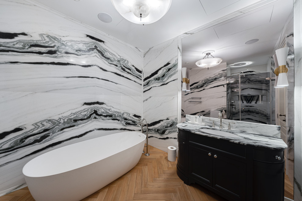 Телевизор в ванной на Котельнической