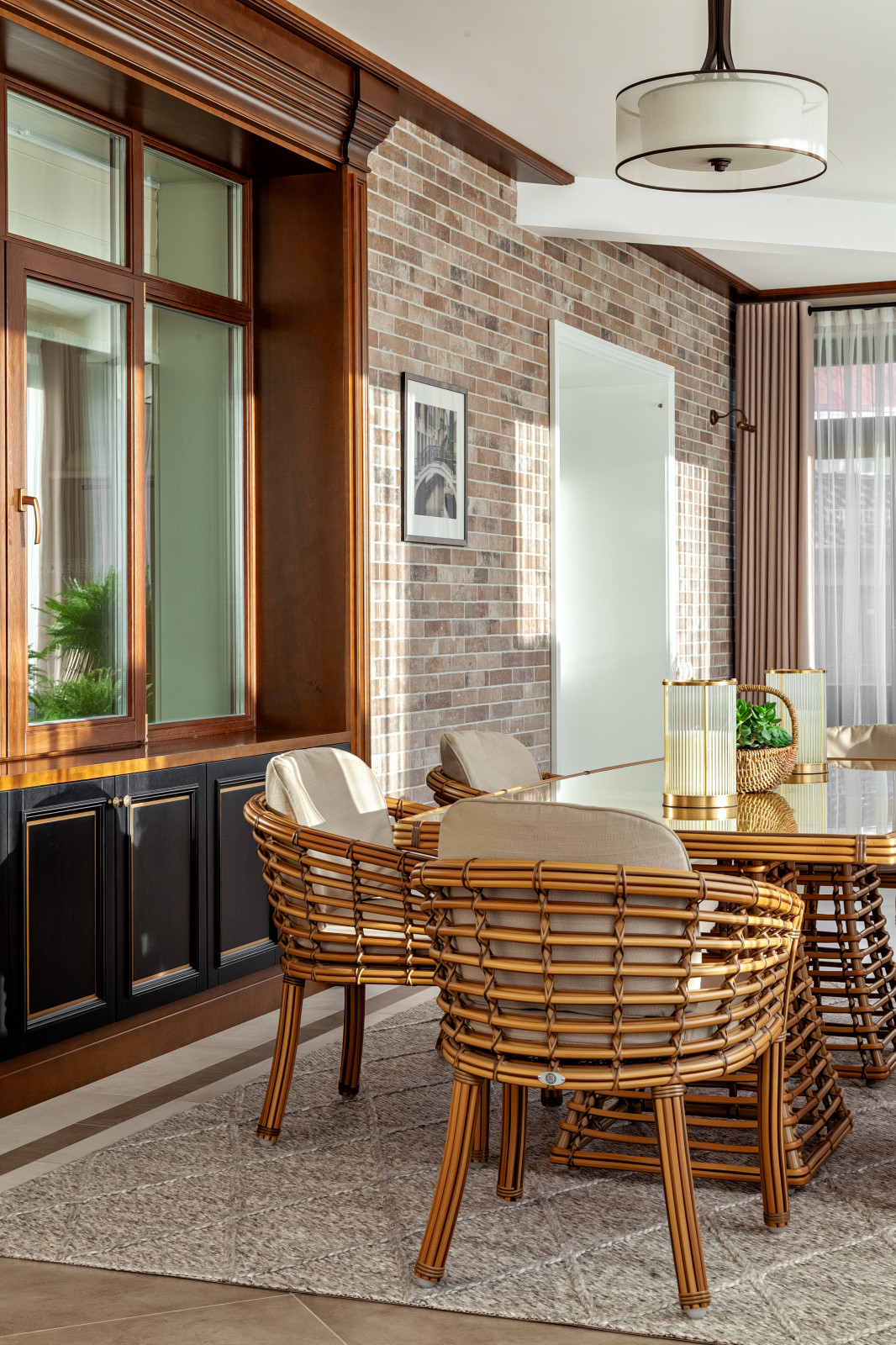 Строительство дома и отделочные работы. Дом на Новой Риге. 700 кв.м.